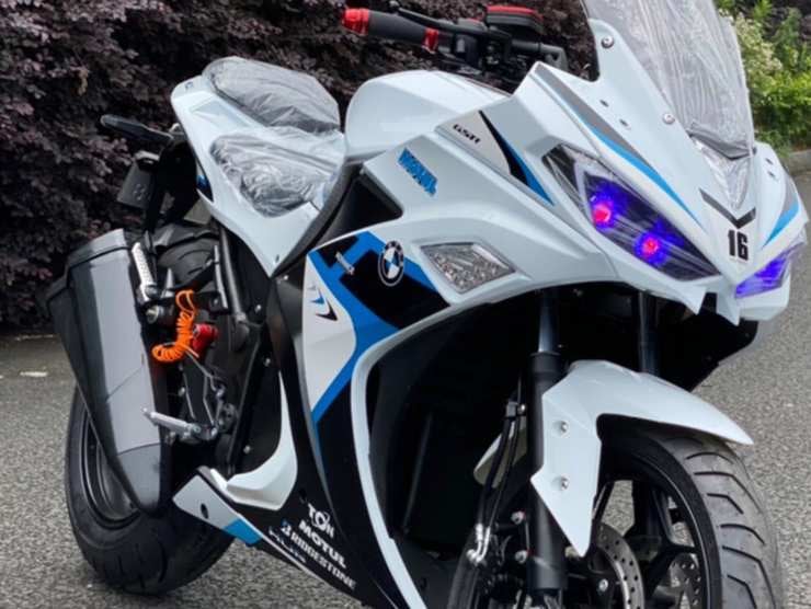 Une moto sport à moins de 1000$... 2 Une moto sport a moins de 1000